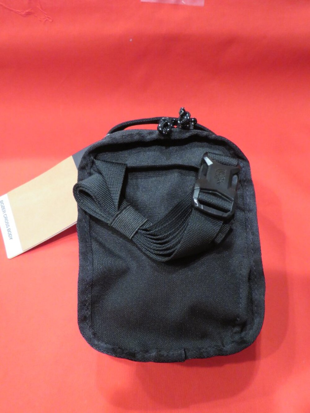 NWT The North Face Bozer Pouch L Black Crossbody Shoulder Bag - Picture 4 of 8